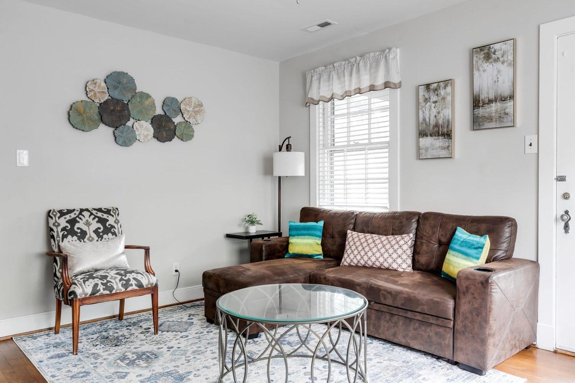 4a Gem In Location Scott's Addition Holiday home *